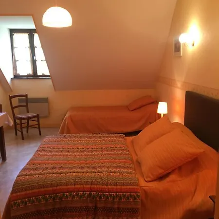 לינה וארוחת בוקר D'hotes « Les Sorbiers »